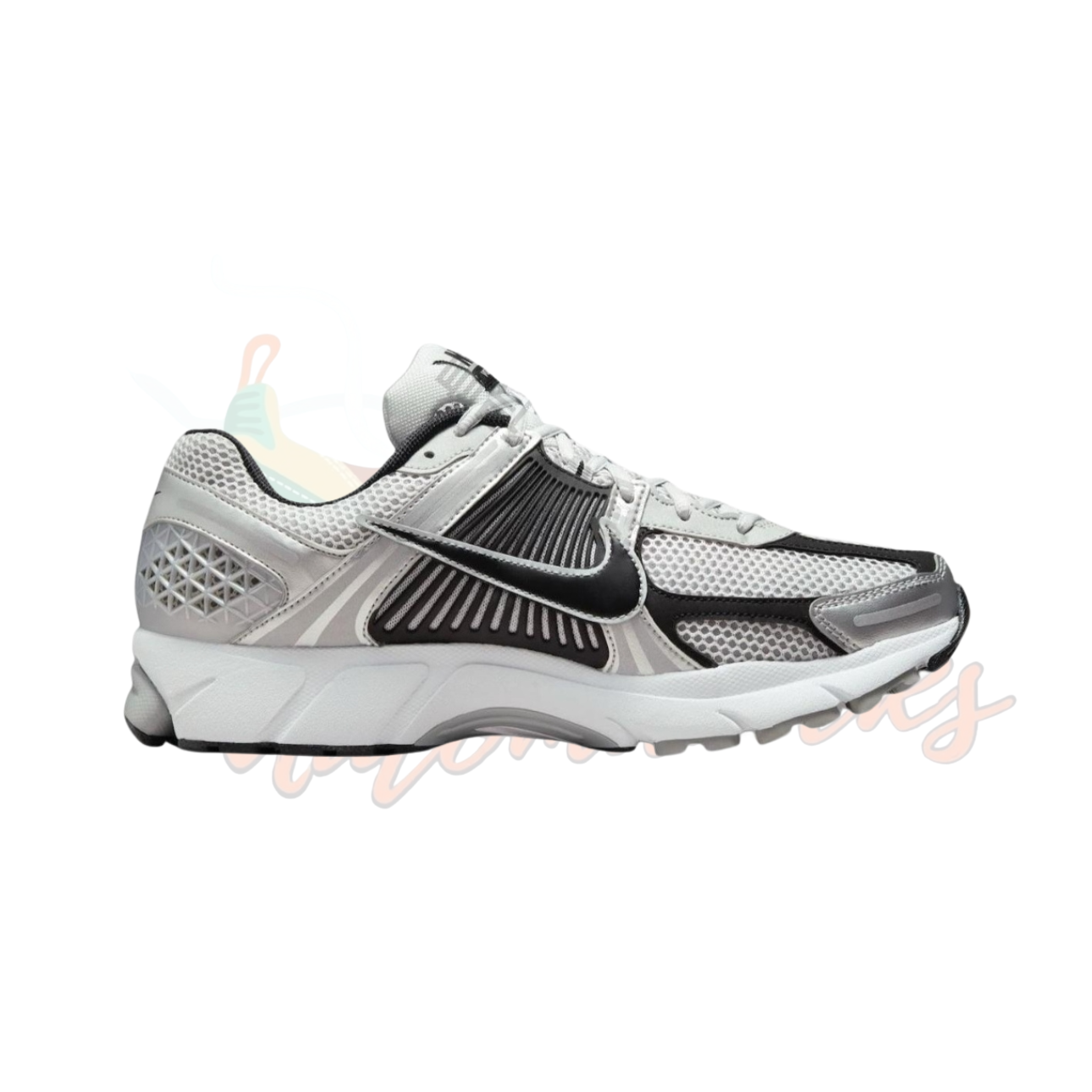 Vomero 5 “Metalic Silver Black”