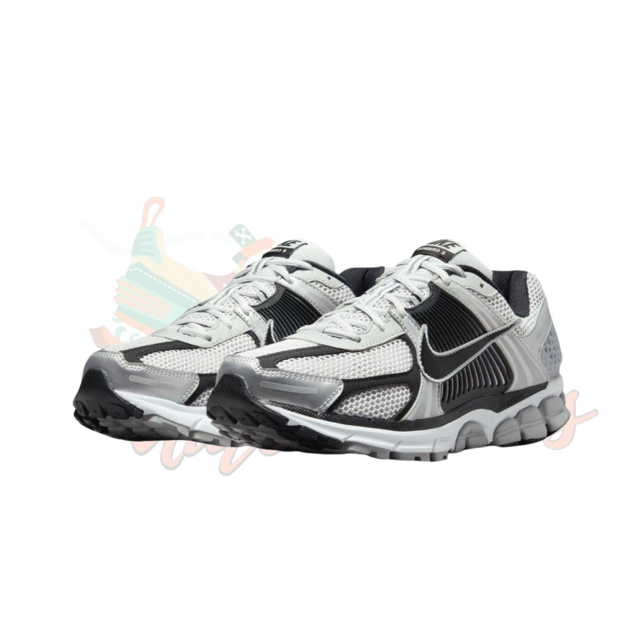 Vomero 5 “Metalic Silver Black”